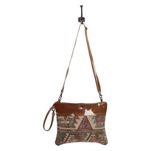 🚨LAST TWO🚨 Southwest Tribal Crossbody Wristlet